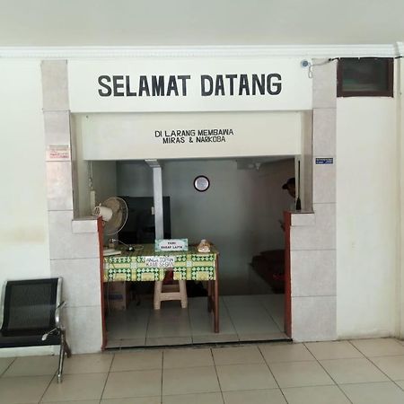 Hotel Surya Jaya WEST PAPUA Esterno foto